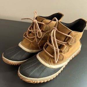 Like New! Ankle show booties - size 37.5